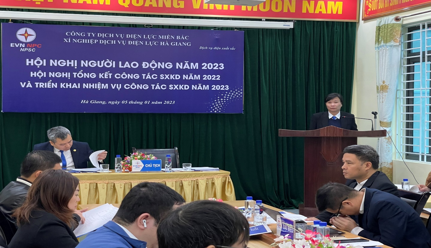 Xí nghiệp Dịch vụ Điện lực Hà Giang tổ chức Hội nghị người lao động năm 2023 và Hội nghị Tổng kết công tác sản xuất kinh doanh năm 2022, triển khai nhiệm vụ công tác SXKD năm 2023